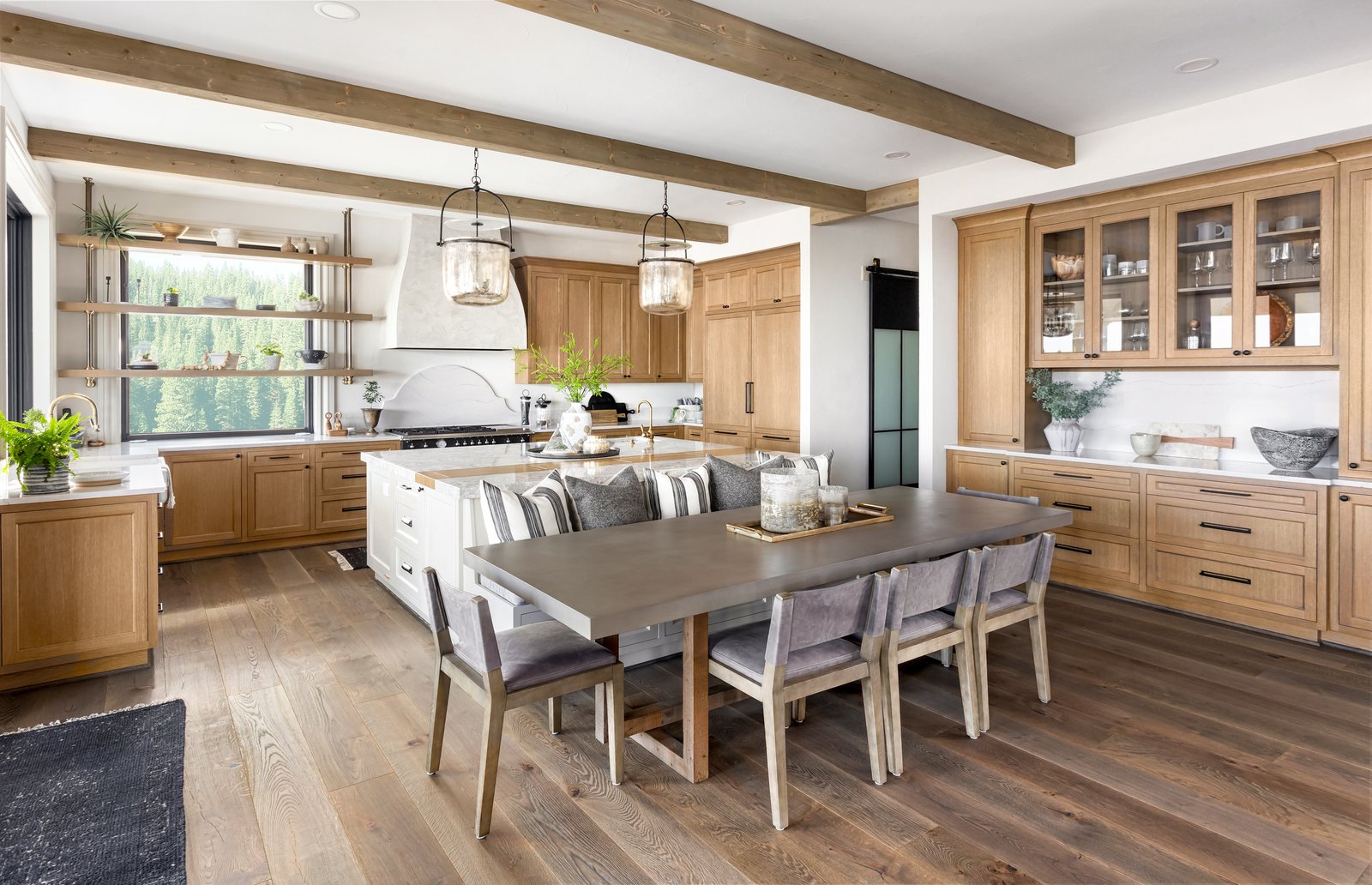 Kitchen remodel with custom cabinetry by Reschka Design Build